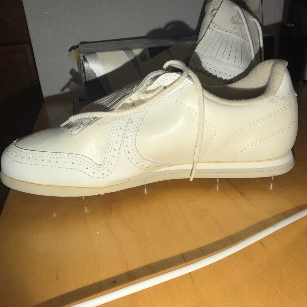 VTG Nike Golf Shoes Leather Fringe Flaps Metal Spikes White Women 8.5 Preowned - Picture 2 of 11